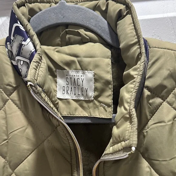 Hermes Scarf Upcycled into an Olive Vest - Picture 4 of 10